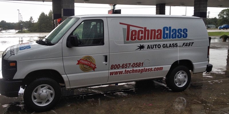 Windshield repairs & replacements. We come to you!